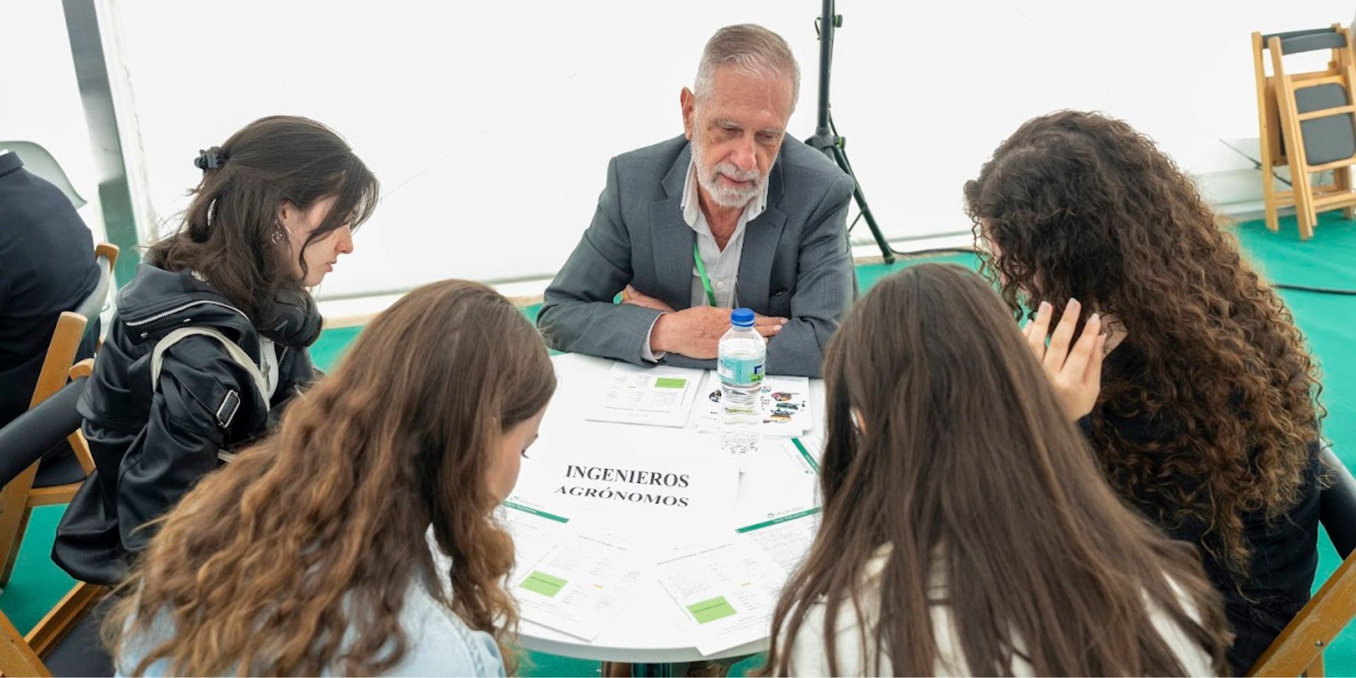 Los ingenieros agrónomos en el Día de las Profesiones