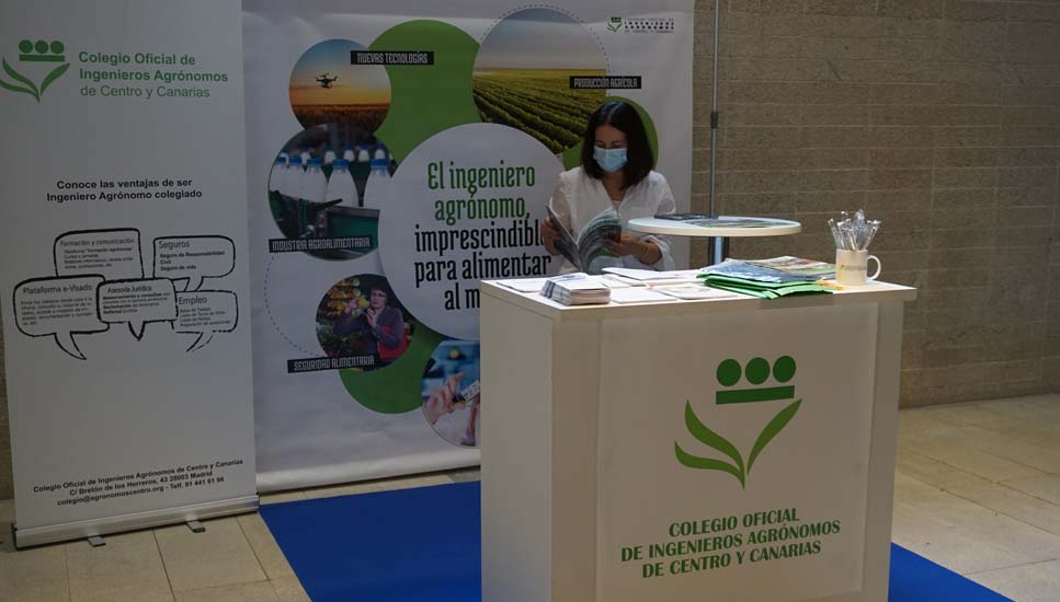 Stand físico del Colegio en el Día de las Profesiones, celebrado en el Colegio de Arquitectos de Madrid