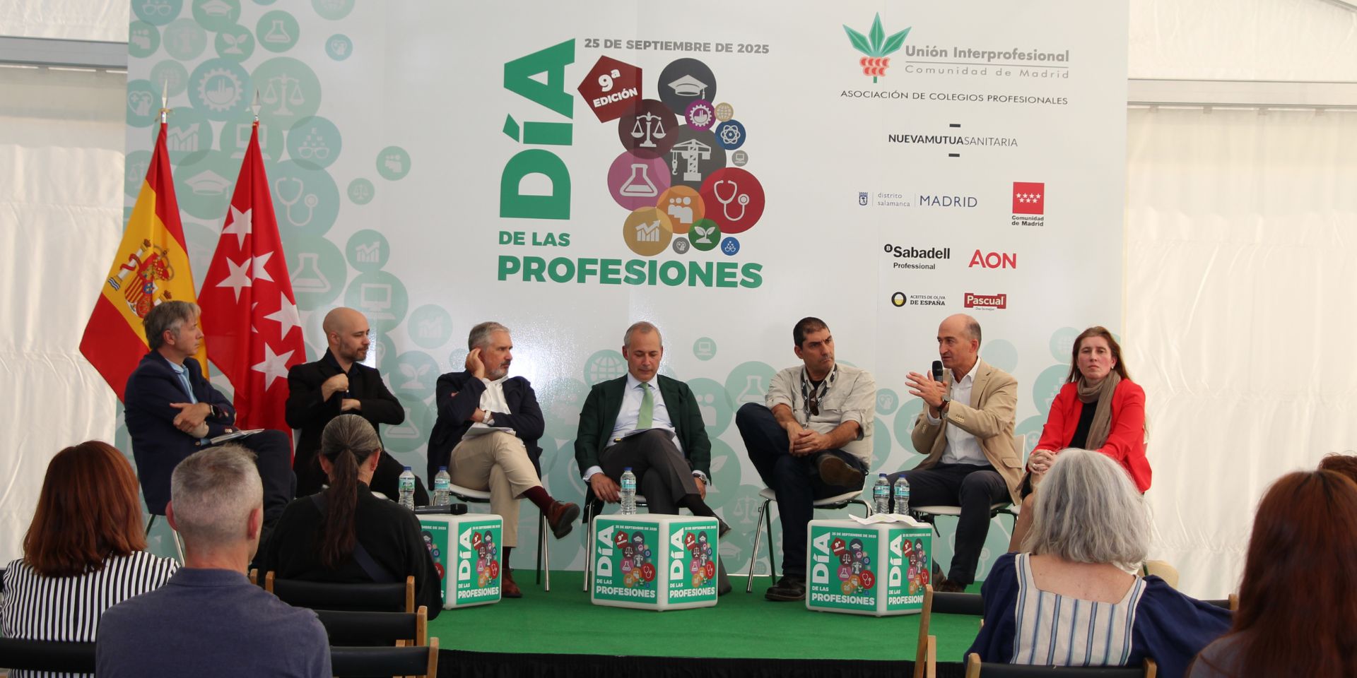 Nuestro colegiado, José Luis Molina, durante su intervención en la mesa redonda sobre inteligencia artificial.