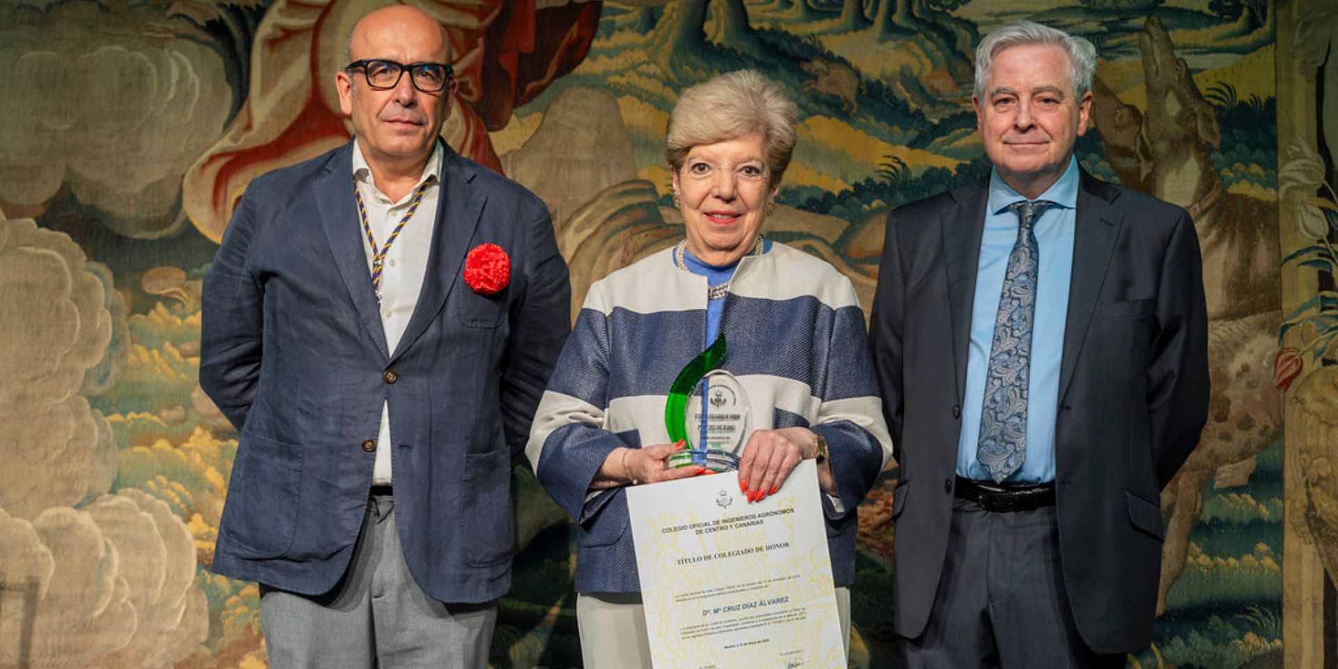 María Cruz Díaz, Colegiada de Honor del Colegio de Ingenieros Agrónomos