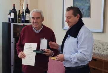 El exdiputado por Cuenca José Madero recibe la Medalla de Oro del Colegio de Agrónomos