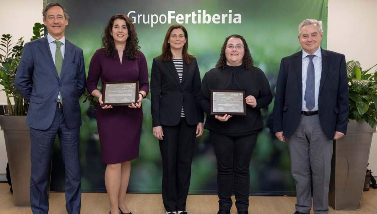 Raquel Pastor recibe el Premio Fertiberia a la Mejor Tesis Doctoral en Temas Agrícolas por una investigación sobre biofertilización